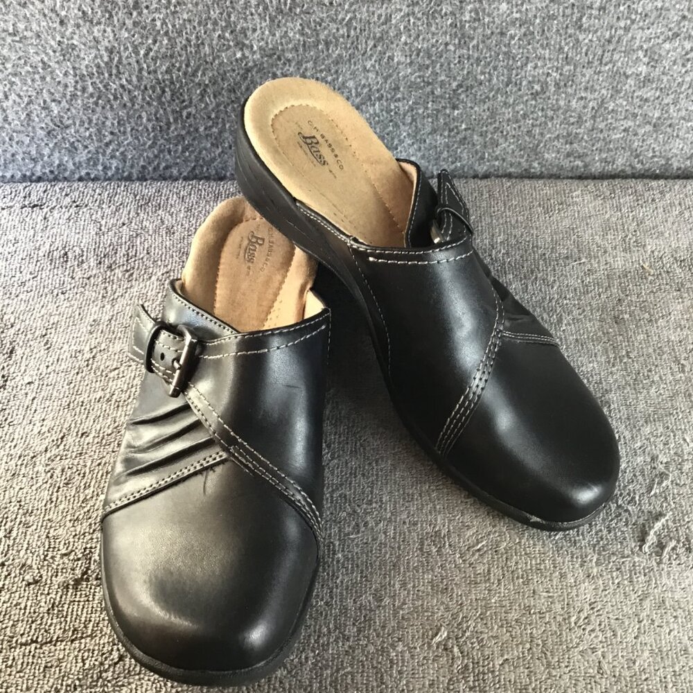 G.H. Bass & Co Black Leather Mule with Buckle 8M